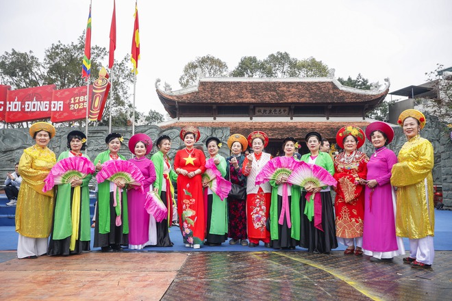 Hàng ngàn người dự lễ hội gò Đống Đa- Ảnh 21.