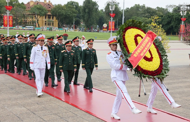 Lãnh đạo Đảng, Nhà nước viếng Chủ tịch Hồ Chí Minh ngày thành lập Đảng- Ảnh 4.