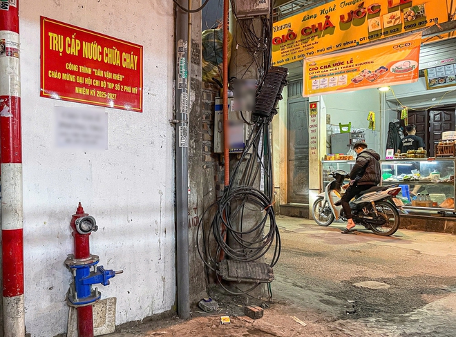 Loạt nhà trọ 'chọc trời' ở Hà Nội 'trang bị tận răng' để phòng ngừa hỏa hoạn- Ảnh 14. Loạt nhà trọ 'chọc trời' ở Hà Nội 'trang bị tận răng' để phòng ngừa hỏa hoạn- Ảnh 14.