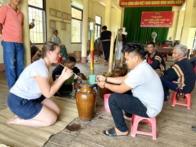 Hội voi Buôn Đôn: Voi được 'trang điểm', đãi tiệc buffet- Ảnh 15.