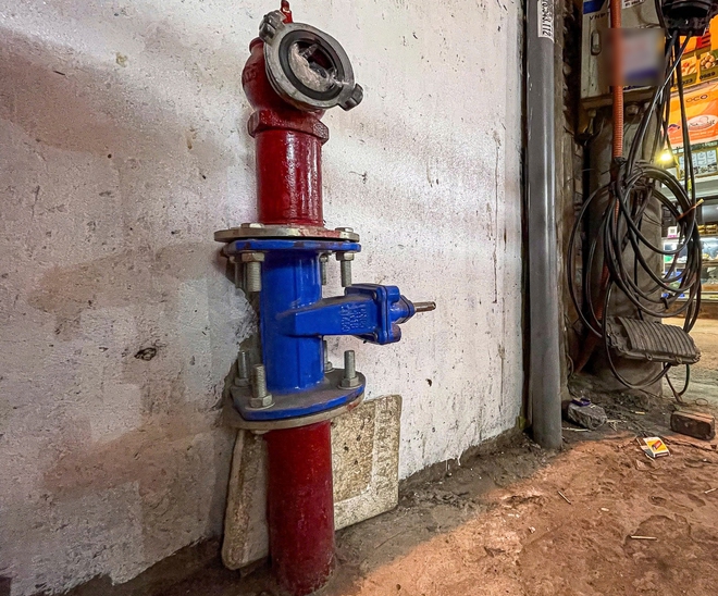 Loạt nhà trọ 'chọc trời' ở Hà Nội 'trang bị tận răng' để phòng ngừa hỏa hoạn- Ảnh 16. Loạt nhà trọ 'chọc trời' ở Hà Nội 'trang bị tận răng' để phòng ngừa hỏa hoạn- Ảnh 16.