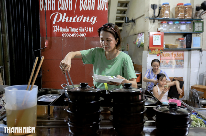 Phố ẩm thực Nguyễn Thượng Hiền vắng vẻ, thực khách nói gì? - Ảnh 8.