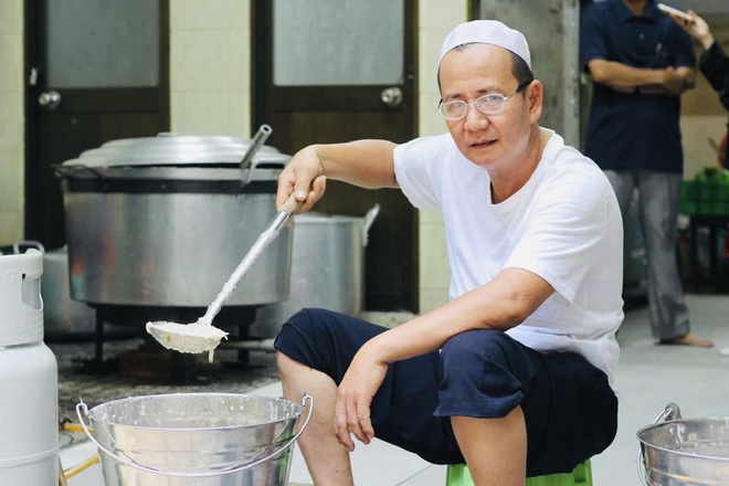TP.HCM nghĩa tình: Bát cháo gà của người Hồi giáo vào tháng Ramadan thiêng liêng- Ảnh 5.