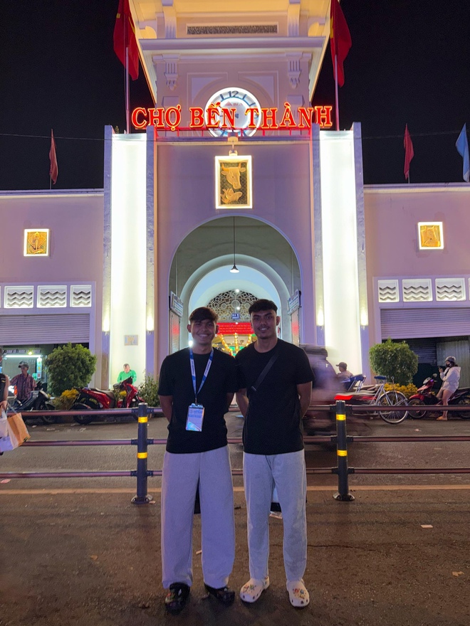 Ngày mai rời xa TP.HCM, các cầu thủ hẳn nhớ mãi những hình ảnh này- Ảnh 10. Ngày mai rời xa TP.HCM, các cầu thủ hẳn nhớ mãi những hình ảnh này- Ảnh 10.