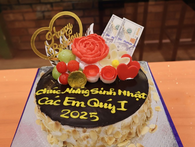 TP.HCM nghĩa tình: Mái ấm Ánh Sáng mở lối vào đời thiện lành cho trẻ mồ côi- Ảnh 12. TP.HCM nghĩa tình: Mái ấm Ánh Sáng mở lối vào đời thiện lành cho trẻ mồ côi- Ảnh 12.