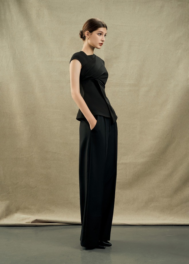 Thời trang trắng đen dễ mặc, dễ đẹp lại không bao giờ lỗi mốt- Ảnh 4.