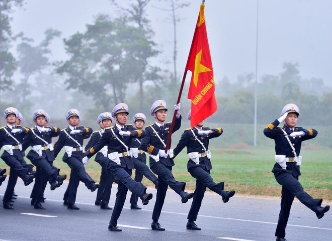 Hàng nghìn chiến sĩ hợp luyện diễu binh, diễu hành kỷ niệm 50 năm Ngày giải phóng miền Nam- Ảnh 3.