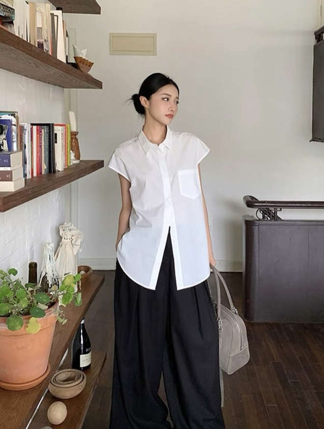 Tối giản nhưng cuốn hút với áo sơ mi ngắn tay cho nàng - Ảnh 4. Tối giản nhưng cuốn hút với áo sơ mi ngắn tay cho nàng - Ảnh 4.
