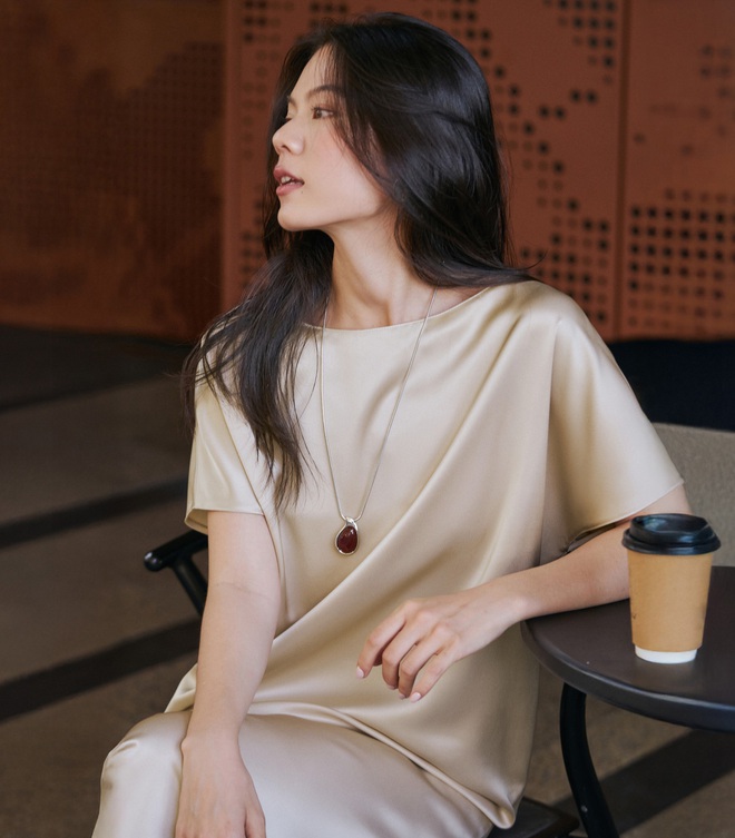 Đầm dài đơn sắc, nét trang nhã an nhiên giữa mùa hạ - Ảnh 11.