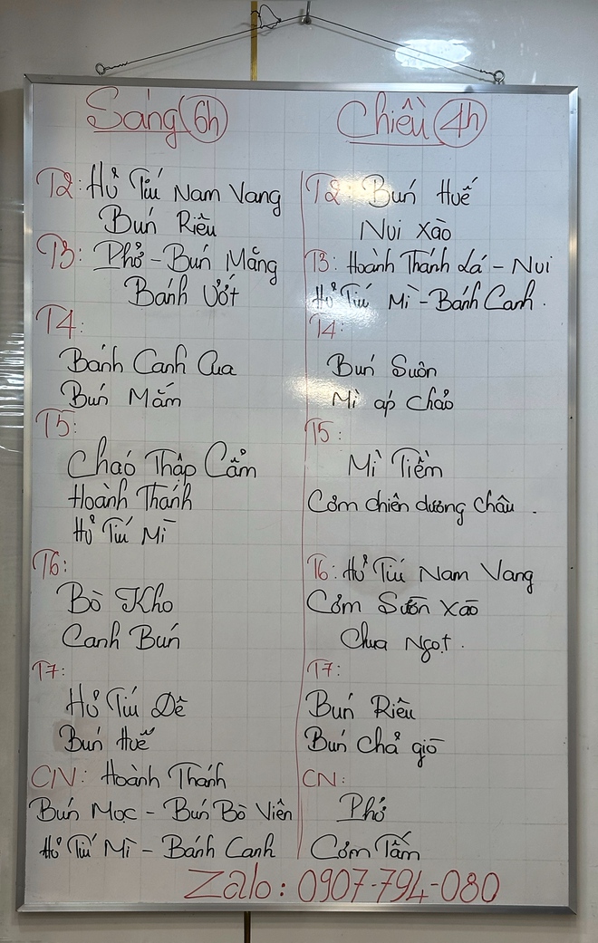 Độc lạ quán chay TP.HCM: Bất ngờ với menu ở quán dì Mười - Ảnh 2.