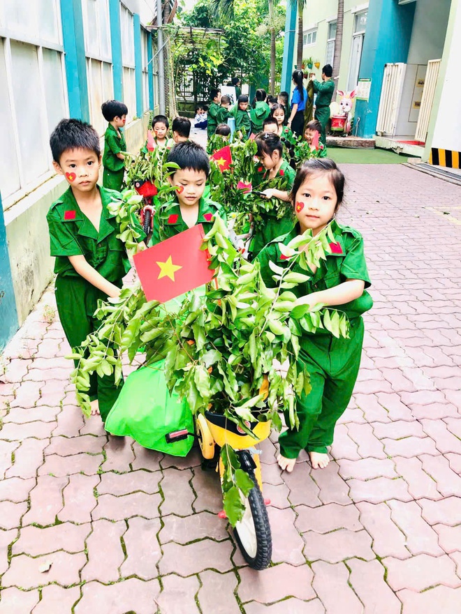 Mầm non TP.HCM đồng diễn từ các điểm cầu với cờ đỏ sao vàng rực rỡ - Ảnh 10.