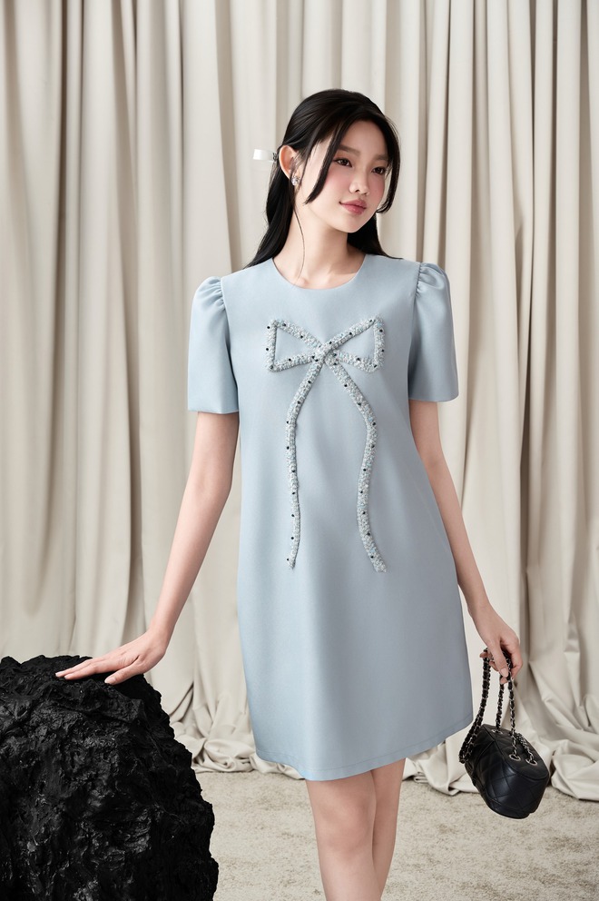 Váy suông không chỉ giấu dáng tốt mà còn mát nhẹ, nữ tính - Ảnh 10.