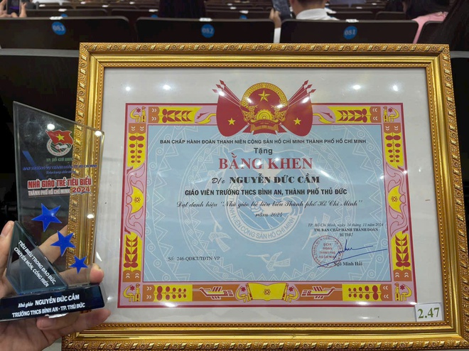Có một người thầy kiên trì thắp sáng ước mơ cho những đứa trẻ nghèo- Ảnh 7. Có một người thầy kiên trì thắp sáng ước mơ cho những đứa trẻ nghèo- Ảnh 7.