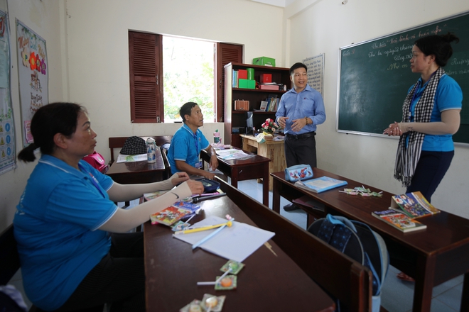60 kiều bào đến với Trường Sa, Nhà giàn DK1 trên 'Chuyến tàu Đại đoàn kết'- Ảnh 17.