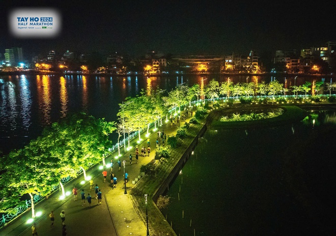 Giải bán marathon lớn nhất Việt Nam 2025: 12.000 VĐV tham gia, huy chương cực độc đáo - Ảnh 5.