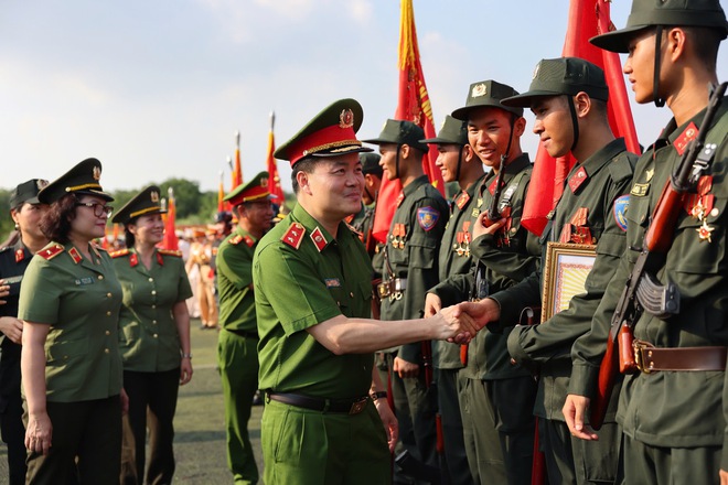 Tư lệnh CSCĐ: Đảm bảo đầy đủ mọi chế độ cho chiến sĩ tham gia diễu binh - Ảnh 5.