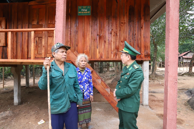 X&oacute;a nh&agrave; tạm, 'x&acirc;y'  l&ograve;ng d&acirc;n: X&acirc;y nh&agrave; ở lưng chừng trời - Ảnh 6.