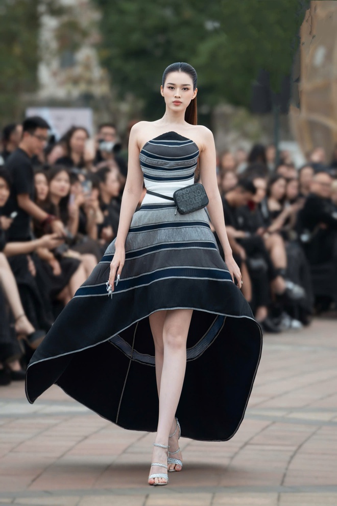 Thời trang ánh kim, xuyên thấu hứa hẹn bùng nổ tháng 4- Ảnh 5.