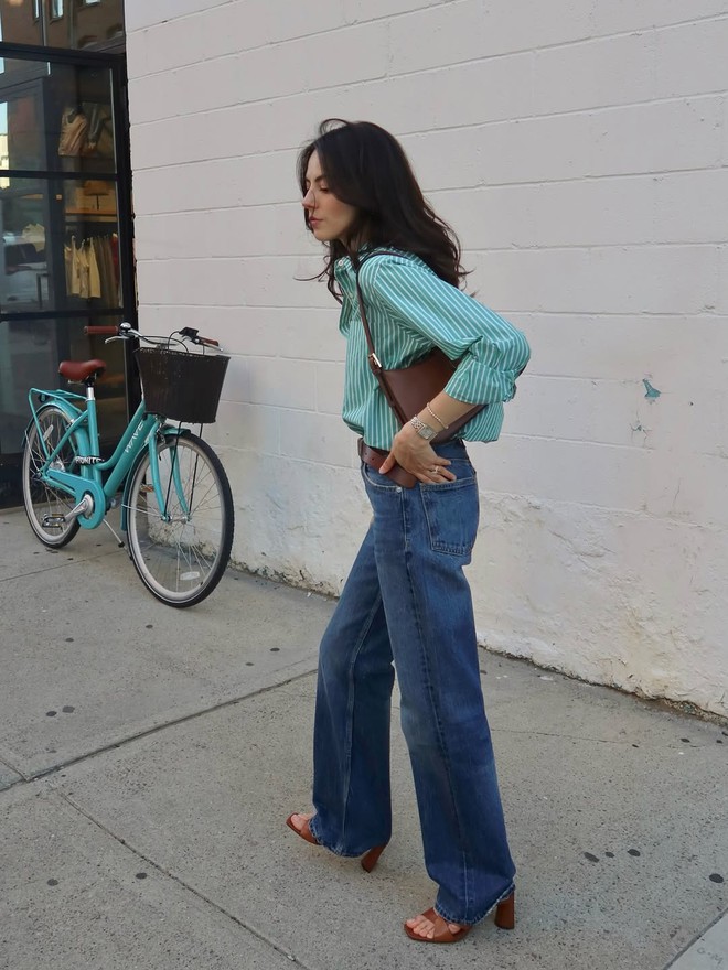 Những đôi giày đẹp nhất khi diện cùng quần jeans xanh - Ảnh 4.