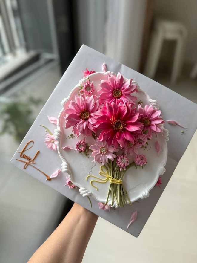 Chàng trai nặn hoa từ kem tươi khiến dân mạng không tin nổi vì quá giống hoa thật - Ảnh 12. Chàng trai nặn hoa từ kem tươi khiến dân mạng không tin nổi vì quá giống hoa thật - Ảnh 12.