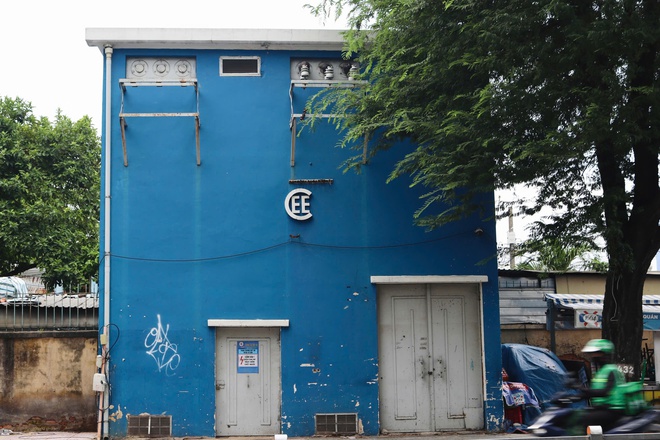 Chữ CEE gần 100 tuổi trên các trạm điện kiểu Pháp ở TP.HCM nghĩa là gì?- Ảnh 7. Chữ CEE gần 100 tuổi trên các trạm điện kiểu Pháp ở TP.HCM nghĩa là gì?- Ảnh 7.