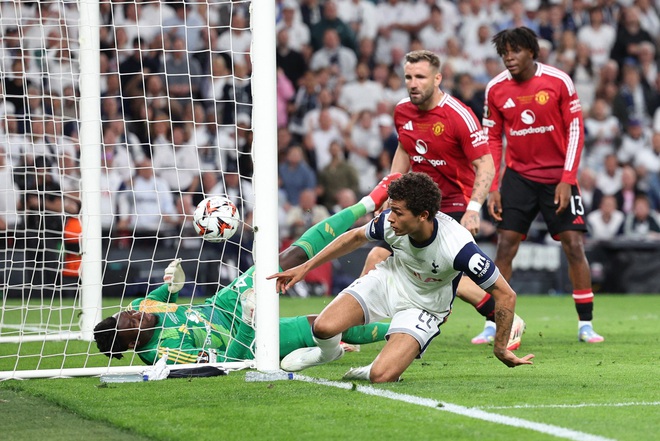 Hạ M.U, Tottenham vô địch Europa League và đoạt suất dự Champions League: Kỳ tích 17 năm- Ảnh 3. Hạ M.U, Tottenham vô địch Europa League và đoạt suất dự Champions League: Kỳ tích 17 năm- Ảnh 3.