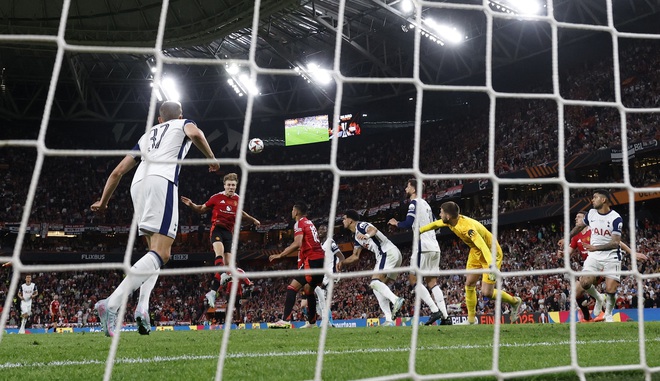Hạ M.U, Tottenham vô địch Europa League và đoạt suất dự Champions League: Kỳ tích 17 năm- Ảnh 5. Hạ M.U, Tottenham vô địch Europa League và đoạt suất dự Champions League: Kỳ tích 17 năm- Ảnh 5.