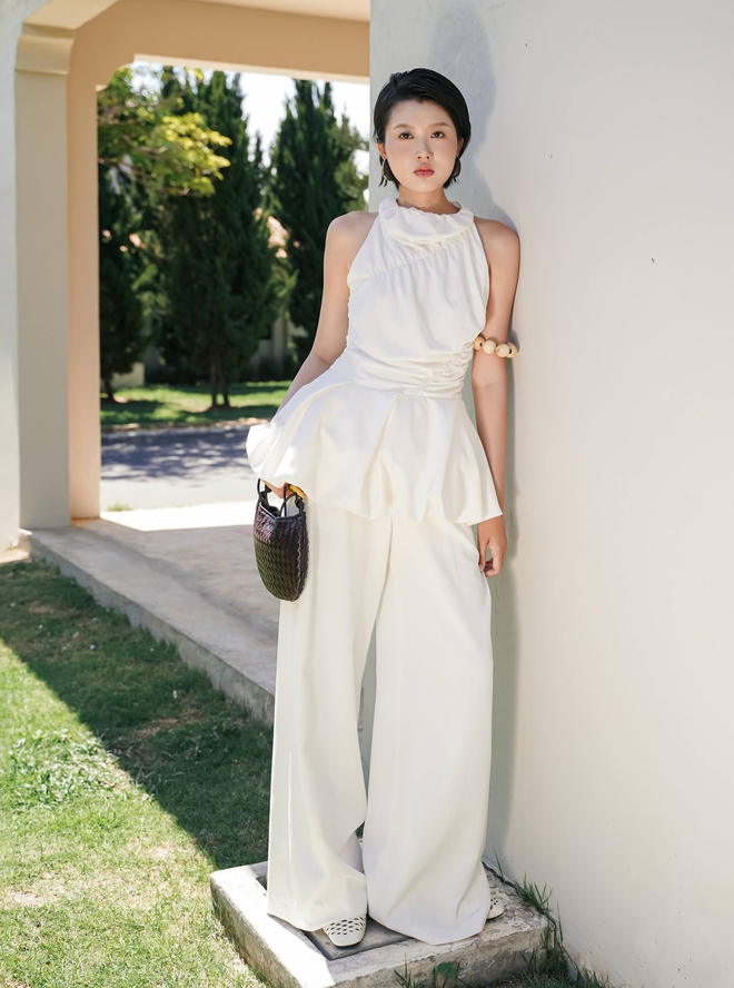 Quần vải mềm, món đồ hữu dụng và thoáng đãng khi hè về- Ảnh 5.