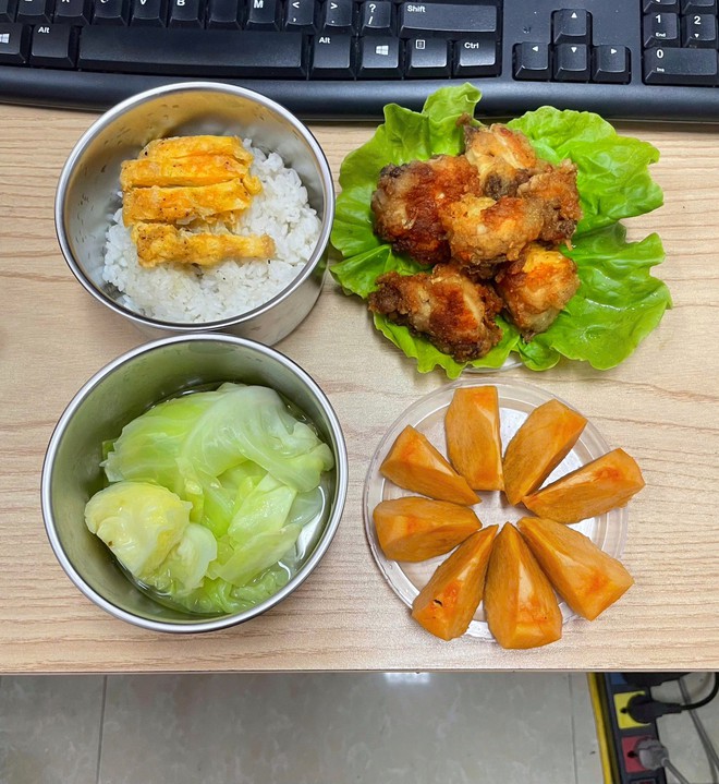 Tự nấu ăn mang đi l&agrave;m: Giải ph&aacute;p tiết kiệm cho giới trẻ hiện đại - Ảnh 2.