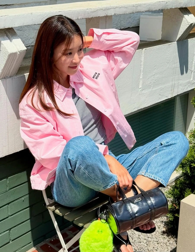 Những món đồ hoàn hảo khi diện cùng quần jeans - Ảnh 11.