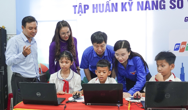 Toàn cảnh ra quân Chiến dịch Thanh niên tình nguyện hè 2025 tại Gia Lai - Ảnh 10.