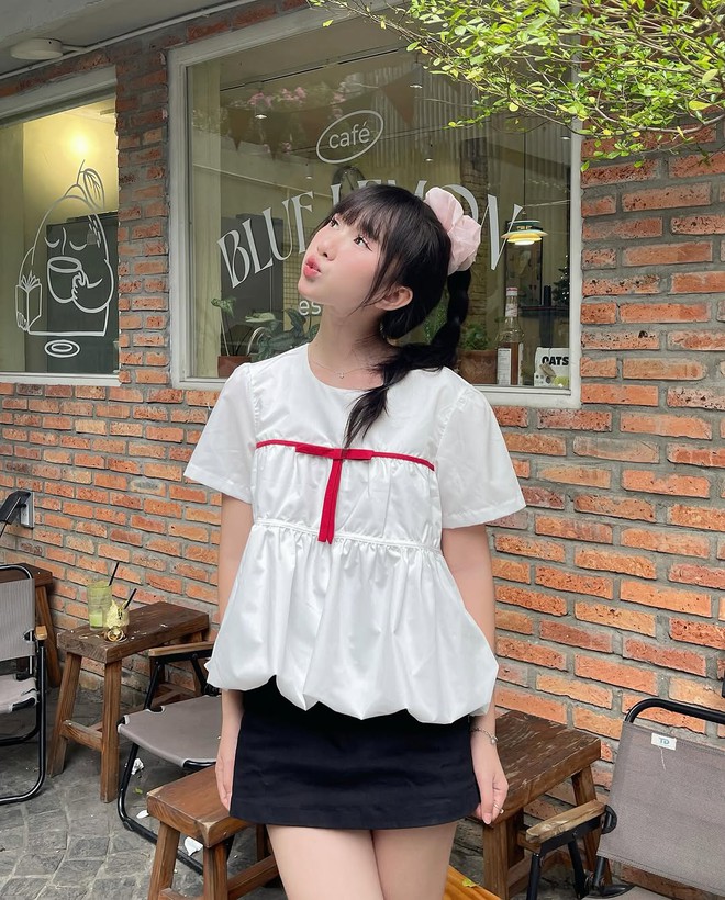 Trẻ trung, ngọt ngào và ‘hack’ tuổi với áo babydoll Trẻ trung, ngọt ngào và ‘hack’ tuổi với áo babydoll