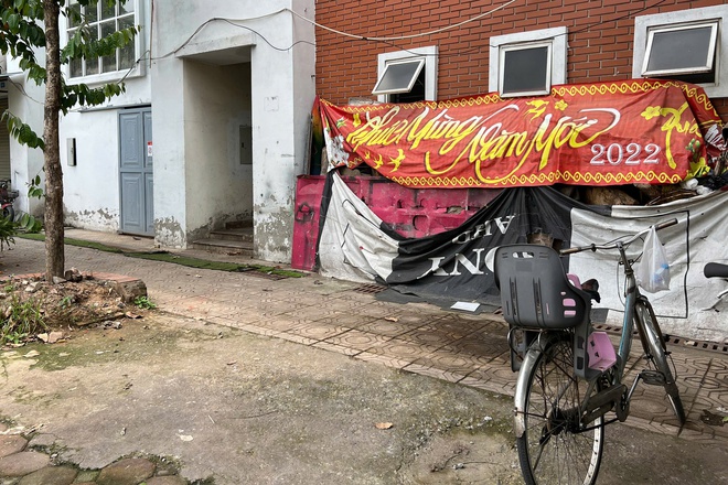 Hà Nội: Cảnh nhếch nhác ở trung tâm thương mại dự kiến làm trụ sở phường mới - Ảnh 9.