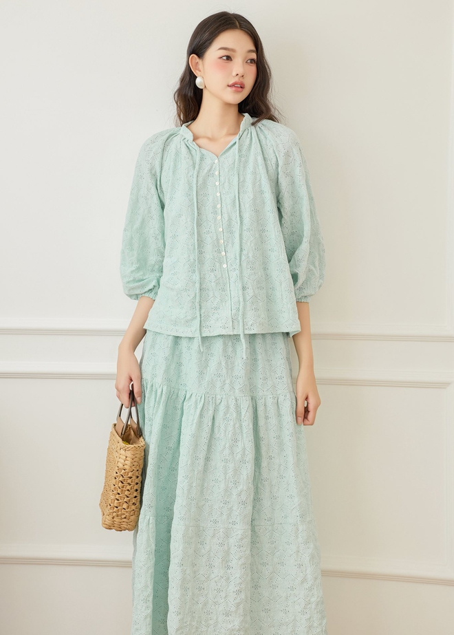Chân váy maxi sành điệu, diện đi làm đi chơi đều đẹp- Ảnh 9. Chân váy maxi sành điệu, diện đi làm đi chơi đều đẹp- Ảnh 9.