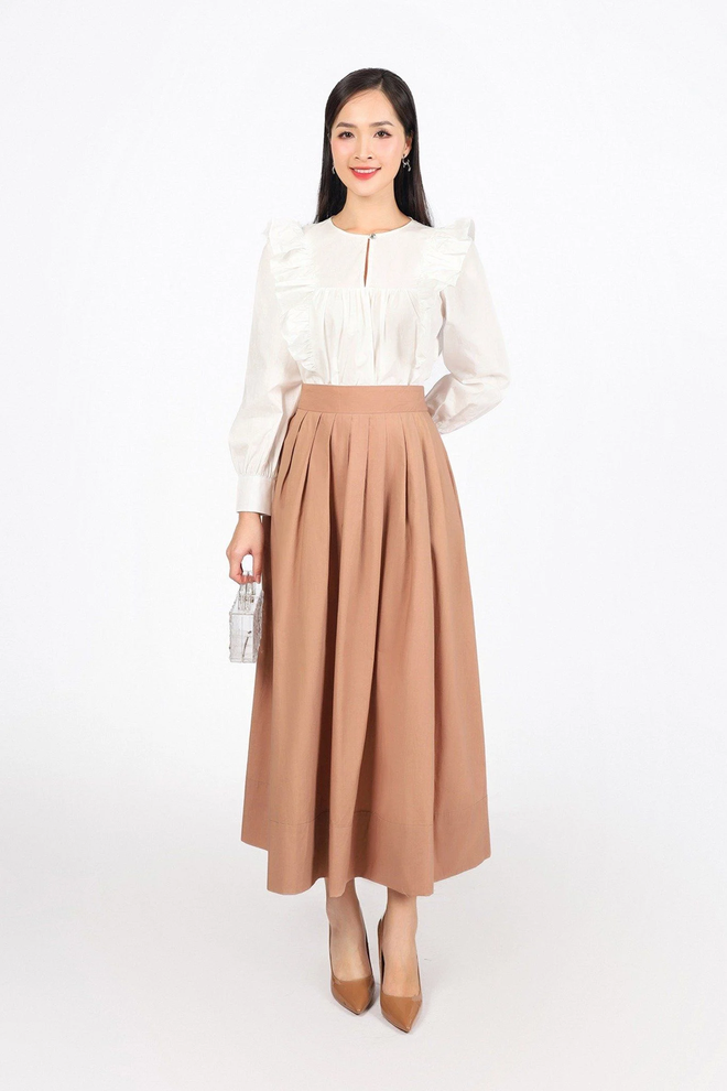 Thanh lịch, nữ tính trong từng bước chân với váy maxi- Ảnh 7. Thanh lịch, nữ tính trong từng bước chân với váy maxi- Ảnh 7.