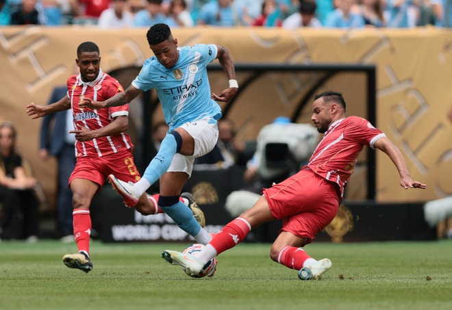 Rodri tái xuất, Man City nhọc nhằn đánh bại Wydad: HLV Guardiola đứng ngồi không yên- Ảnh 3. Rodri tái xuất, Man City nhọc nhằn đánh bại Wydad: HLV Guardiola đứng ngồi không yên- Ảnh 3.