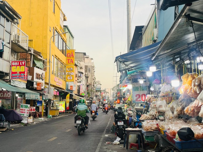 Tên phường xã mới sáp nhập ở TP.HCM: Phường Bàn Cờ có chợ 'lạc đường' - Ảnh 6. Tên phường xã mới sáp nhập ở TP.HCM: Phường Bàn Cờ có chợ 'lạc đường' - Ảnh 6.