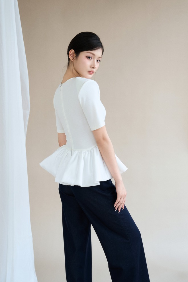 Đẹp cả tuần với ba gam màu trắng, đen, beige- Ảnh 10. Đẹp cả tuần với ba gam màu trắng, đen, beige- Ảnh 10.