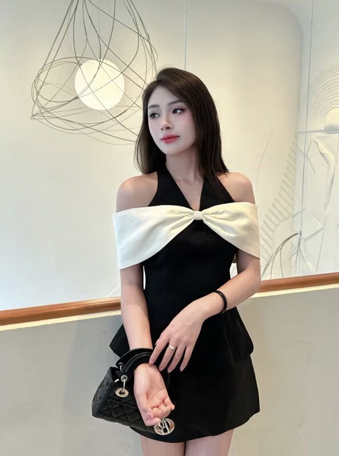 Đầm yếm trễ vai 'vũ khí' tôn dáng cho bờ vai mảnh mai - Ảnh 8.