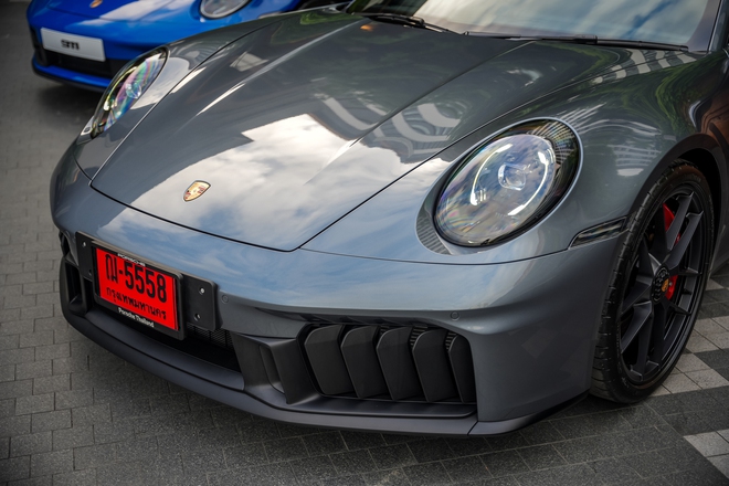 Porsche 911 GTS T-Hybrid: Giữ bản sắc, nâng tầm đẳng cấp - Ảnh 6.