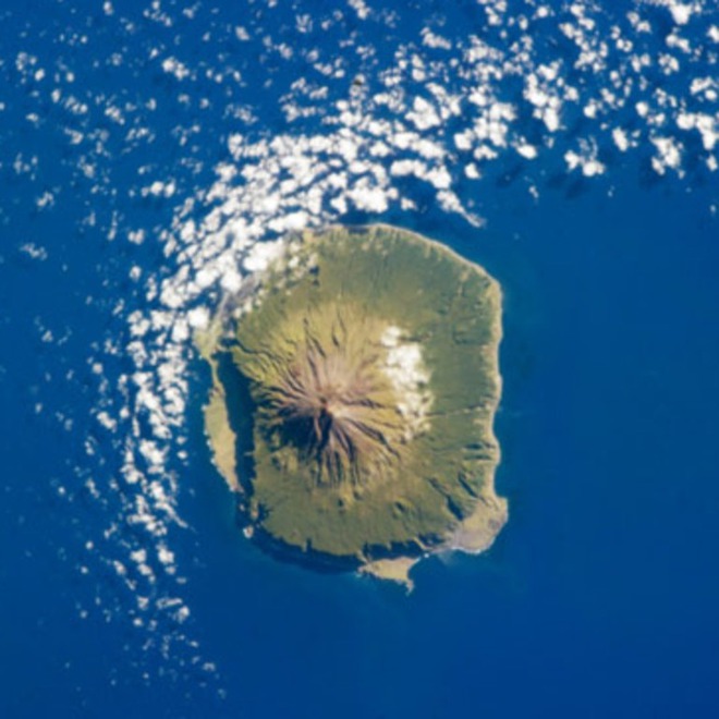 Khám phá Tristan da Cunha - hòn đảo xa xôi nhất thế giới - Ảnh 4.