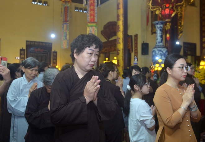 3 hồi chuông trống bát nhã lịch sử tại chùa Quán Sứ- Ảnh 7. 3 hồi chuông trống bát nhã lịch sử tại chùa Quán Sứ- Ảnh 7.