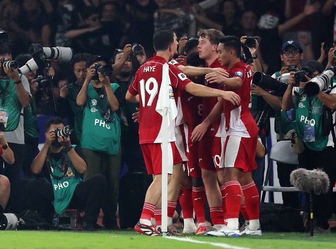 Trung Quốc thua cay đắng trên chấm phạt đền, Indonesia nuôi hy vọng mong manh đến World Cup 2026- Ảnh 4.