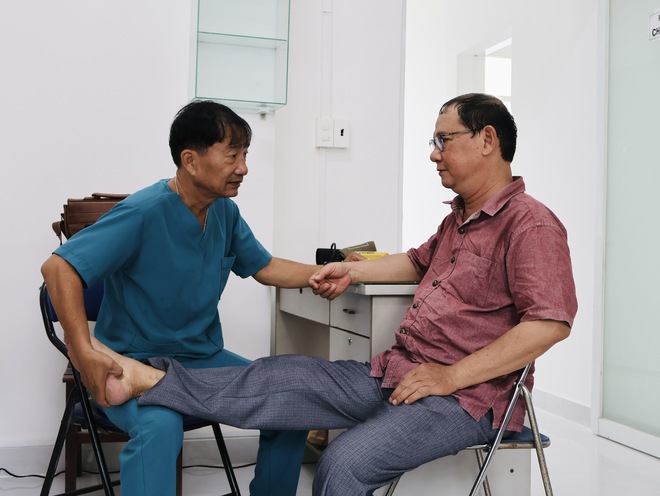 ‘Ơn cứu mạng’, bệnh nhân ở lại phòng khám suốt đời để làm điều không ai ngờ - Ảnh 4.
