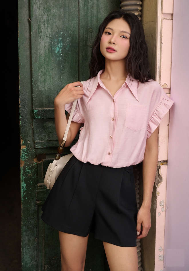 Áo váy voan tơ óng ả, mát nhẹ thu hút trọn ánh nhìn- Ảnh 7. Áo váy voan tơ óng ả, mát nhẹ thu hút trọn ánh nhìn- Ảnh 7.