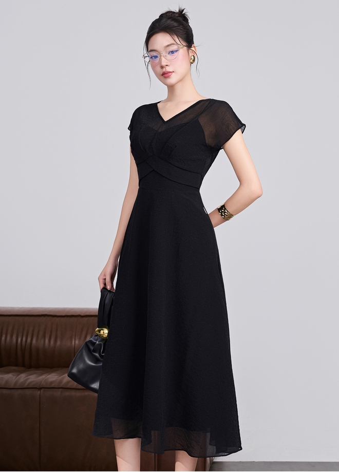 - Ảnh 4. - Ảnh 4.