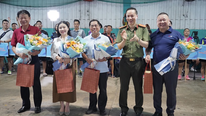 Giải bóng bàn cúp Cơ quan đại diện Cục Truyền thông CAND tại TP.HCM đã tìm ra nhà vô địch- Ảnh 6. Giải bóng bàn cúp Cơ quan đại diện Cục Truyền thông CAND tại TP.HCM đã tìm ra nhà vô địch- Ảnh 6.