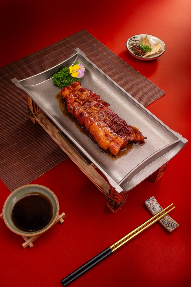 Nhà hàng Red Junk: Hải trình phong vị Hồng Kông đương đại giữa Sài Gòn - Ảnh 7.
