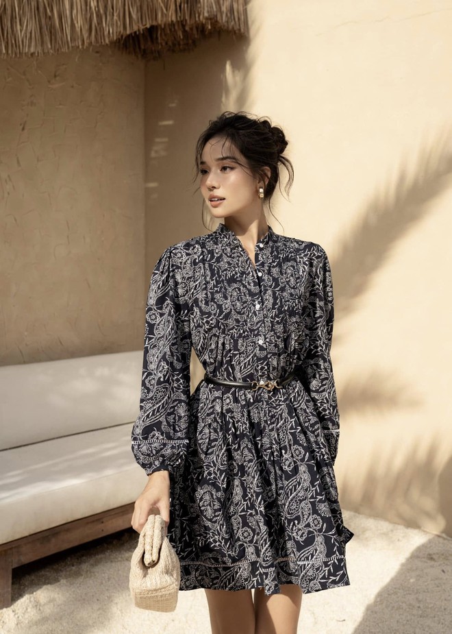 Váy áo họa tiết dân gian cách điệu giúp nàng giấu dáng hoàn hảo- Ảnh 4.