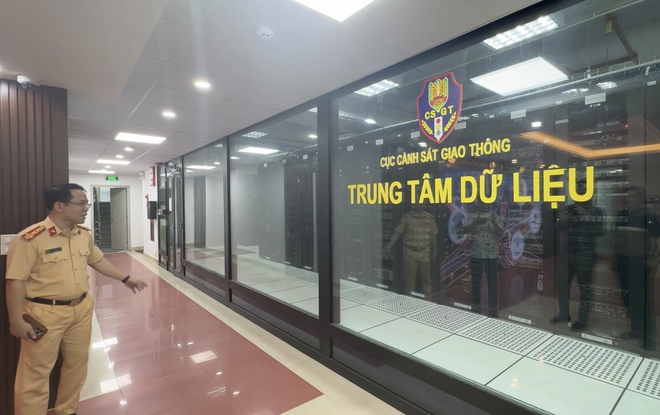 Bên trong trung tâm chỉ huy hiện đại của Cục CSGT, dùng camera AI tự bắt lỗi- Ảnh 13.